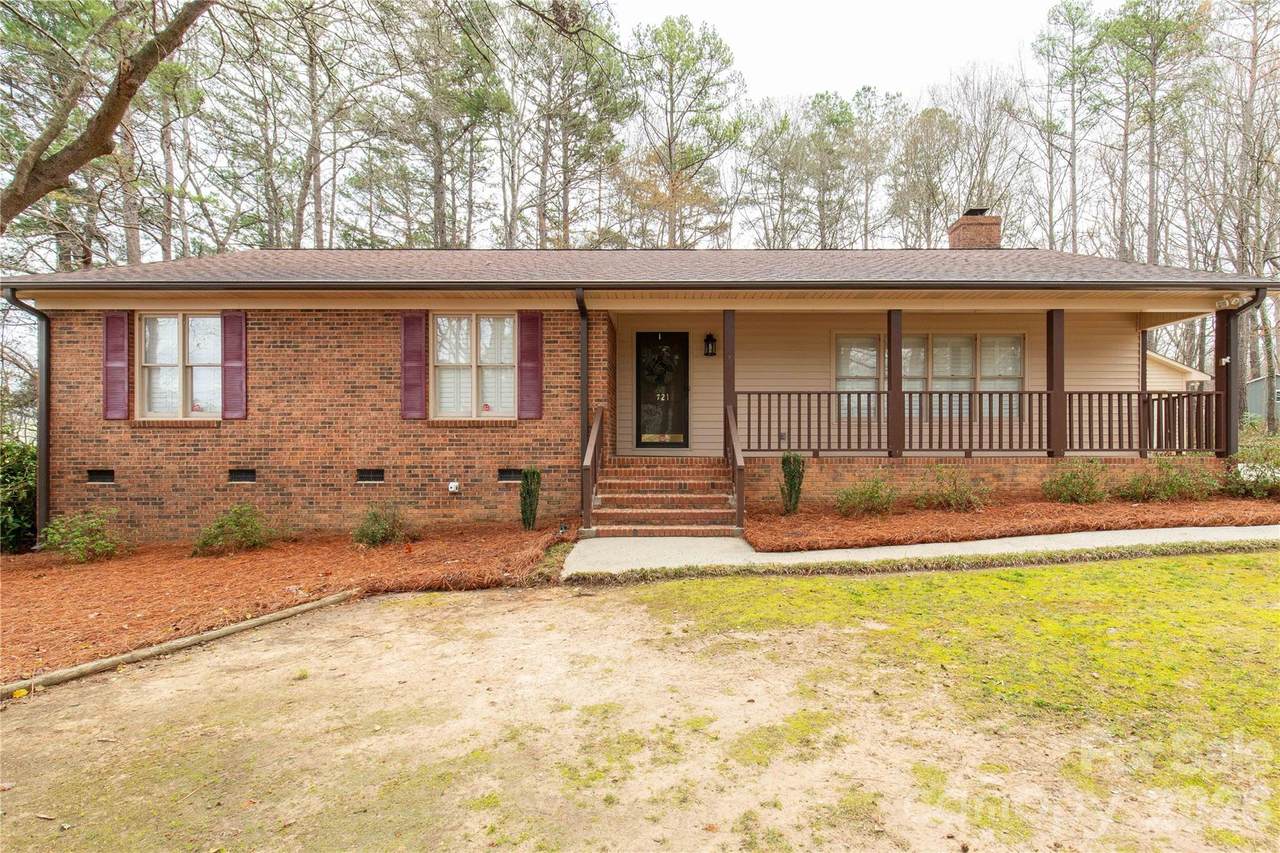 721 Clarendon Drive - Photo 1
