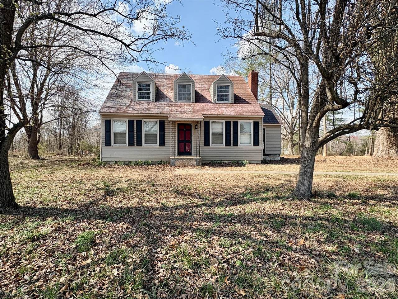 3891 Wilkesboro Highway - Photo 1