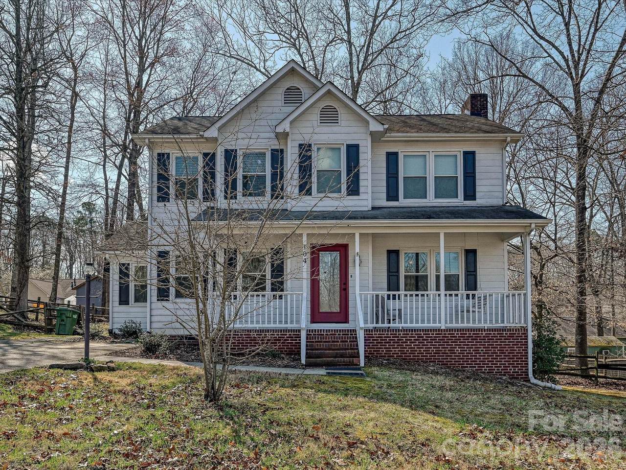 104 Deertrack Drive - Photo 1