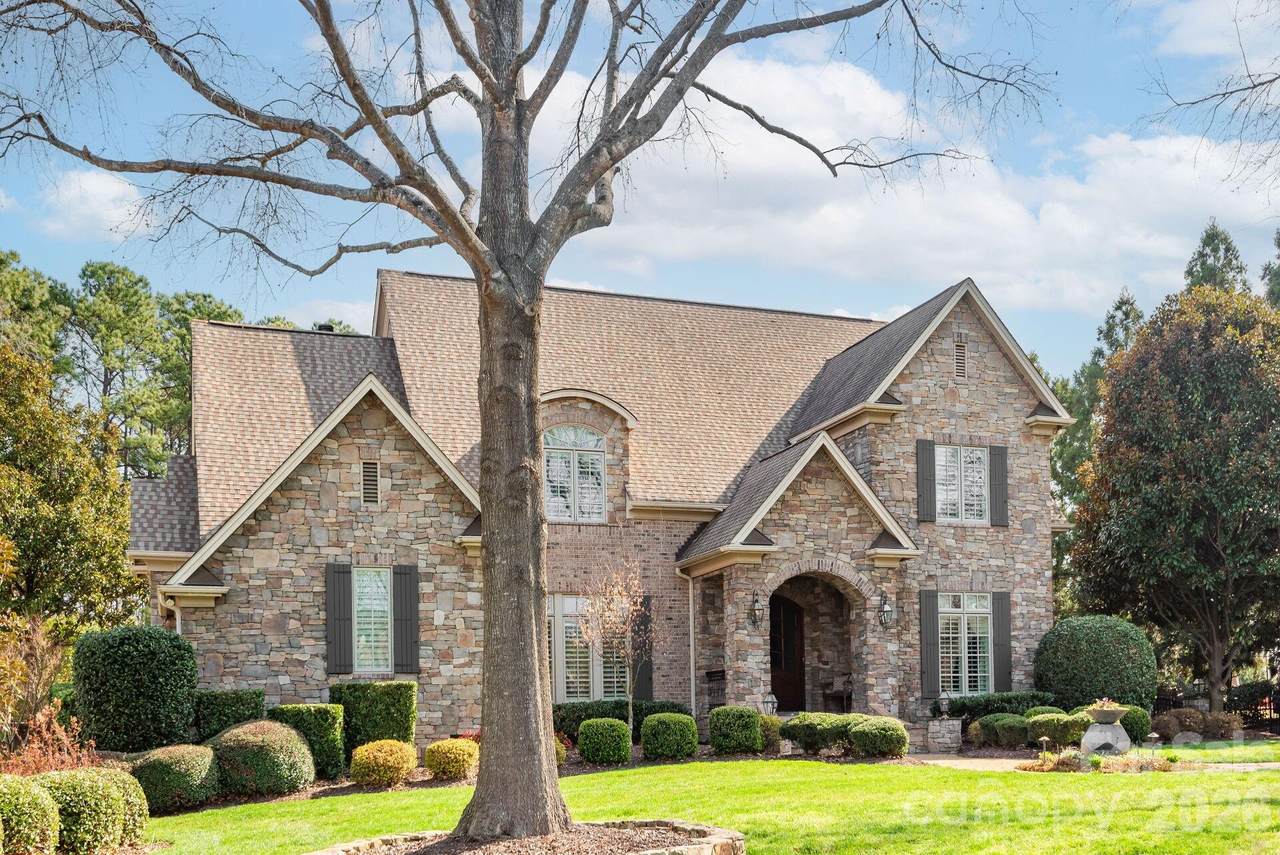 4027 Blossom Hill Drive - Photo 1