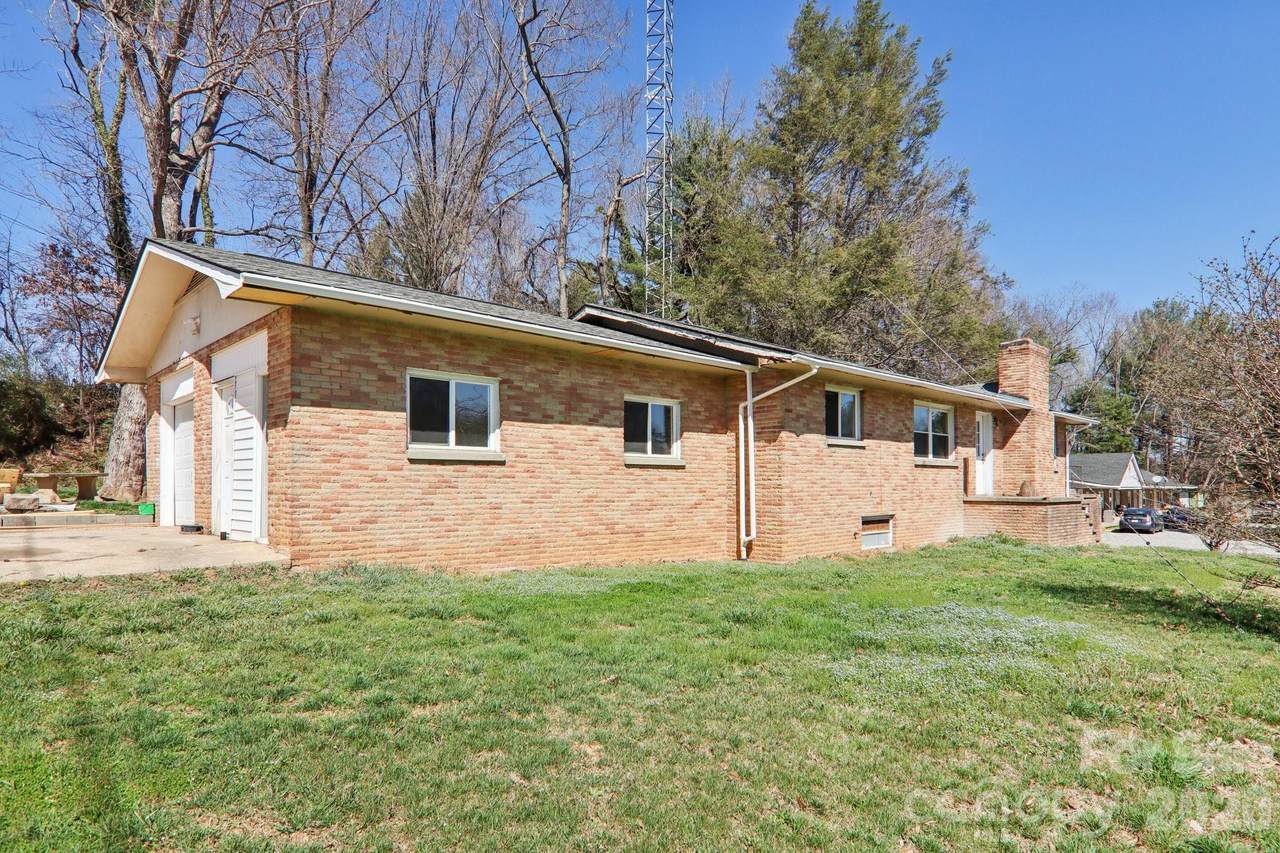 541 Paragon Parkway - Photo 1