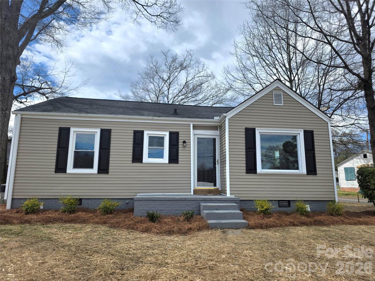 601 Linwood Road - Photo 1