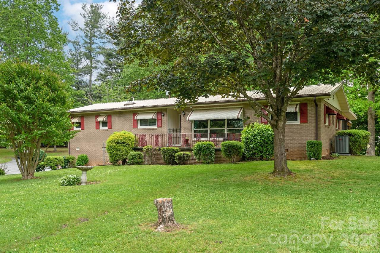 204 Reed Drive - Photo 1