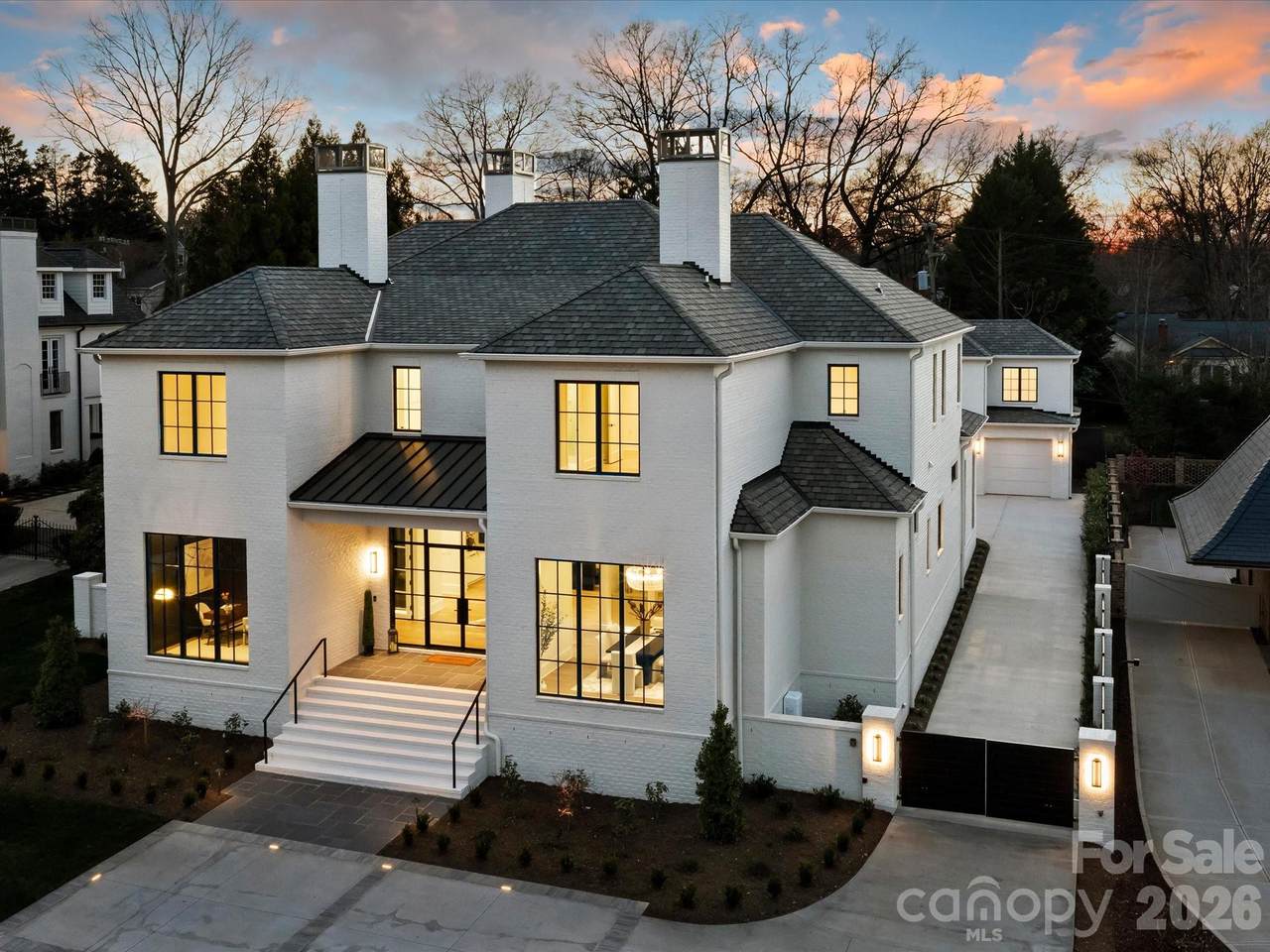 1436 Queens Road - Photo 1