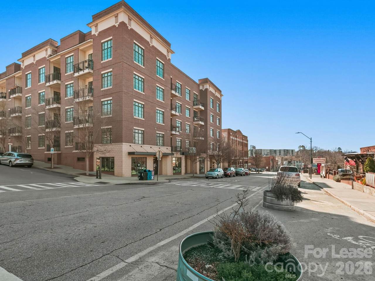 150 Coxe Avenue - Photo 1