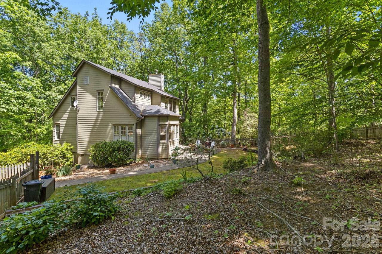 2825 Hunting Country Road - Photo 1