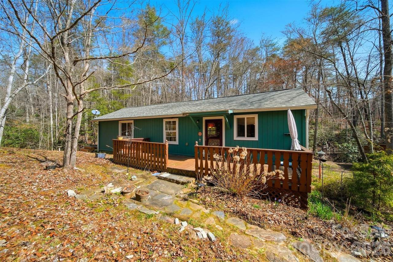 621 Wildlife Lake Road - Photo 1