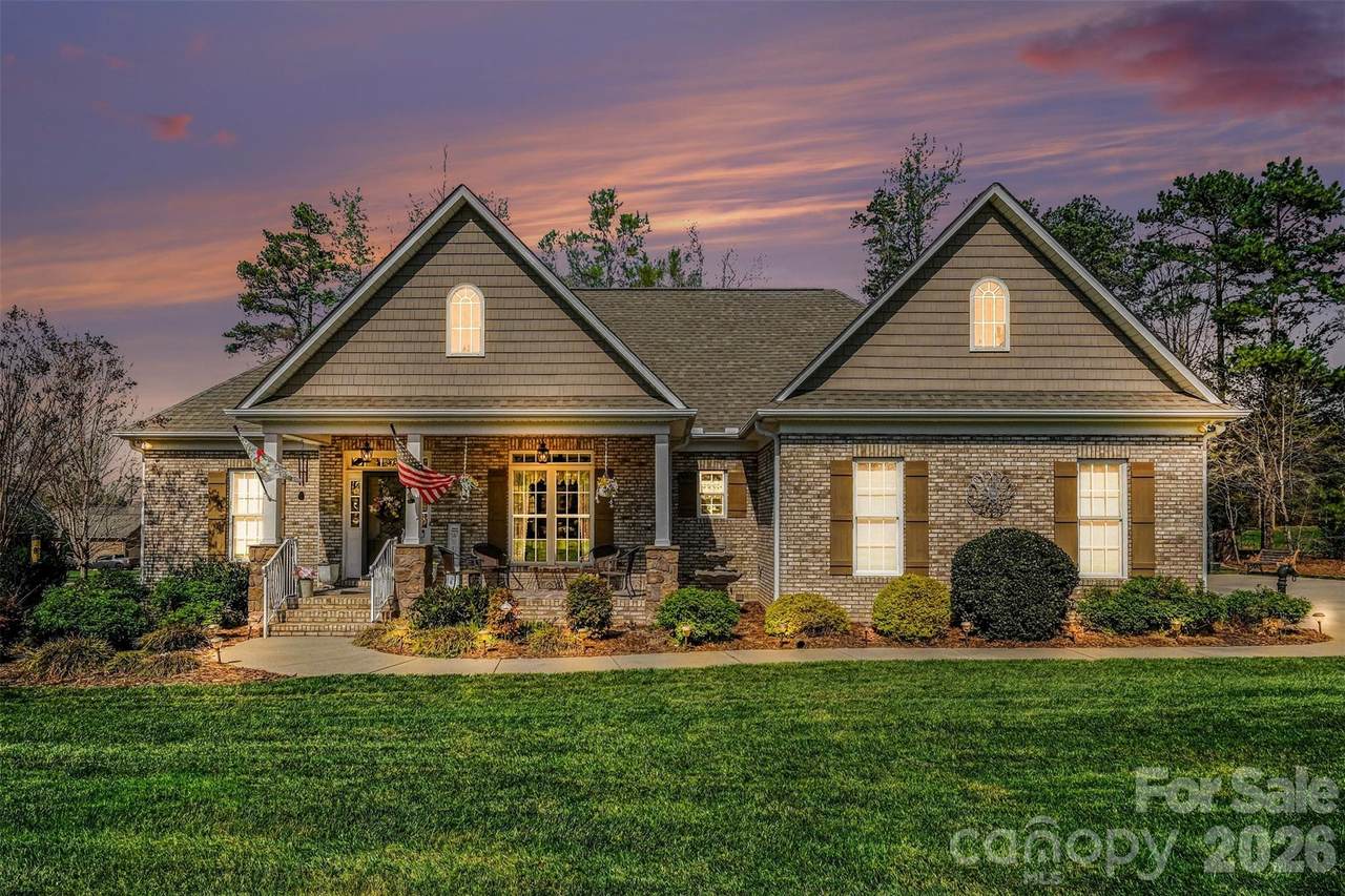 5123 Beckenham Lane - Photo 1