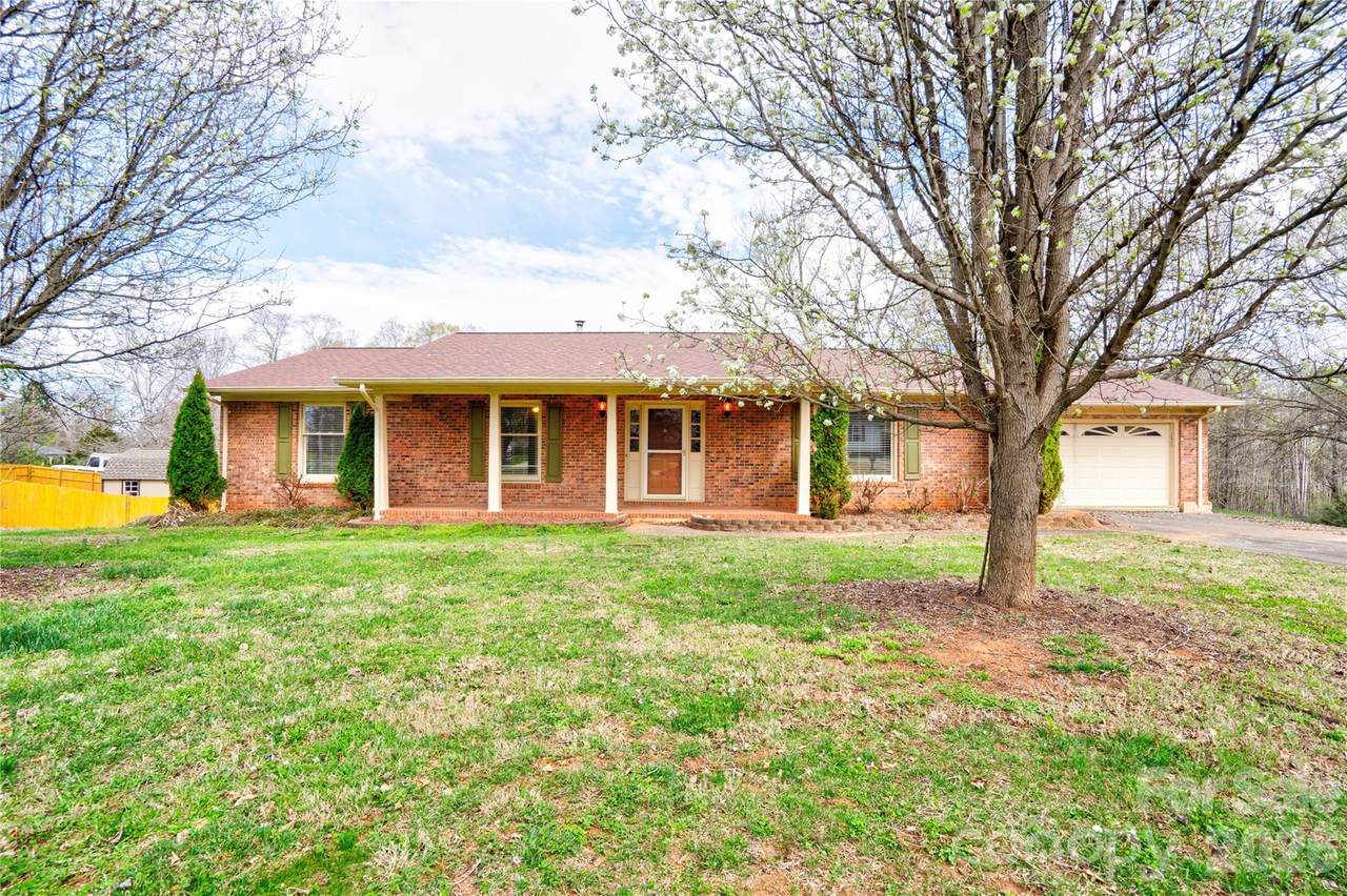 1803 David Drive - Photo 1