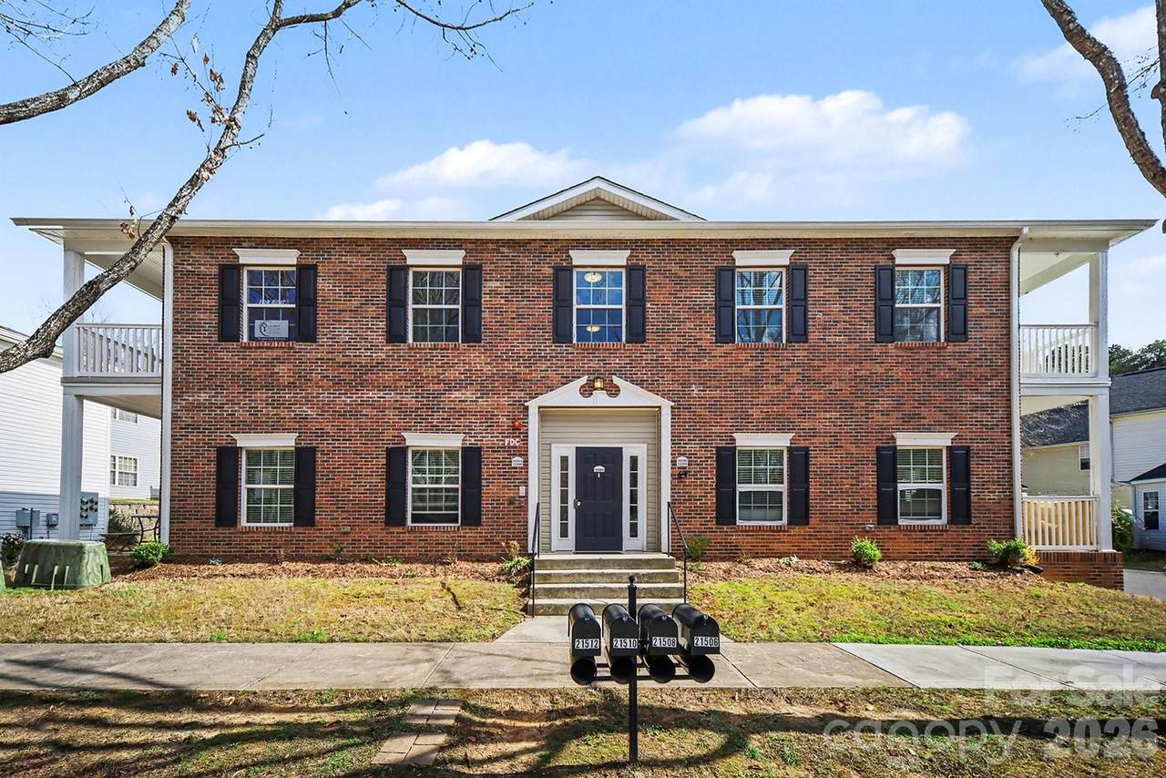 21510 Aftonshire Drive - Photo 1