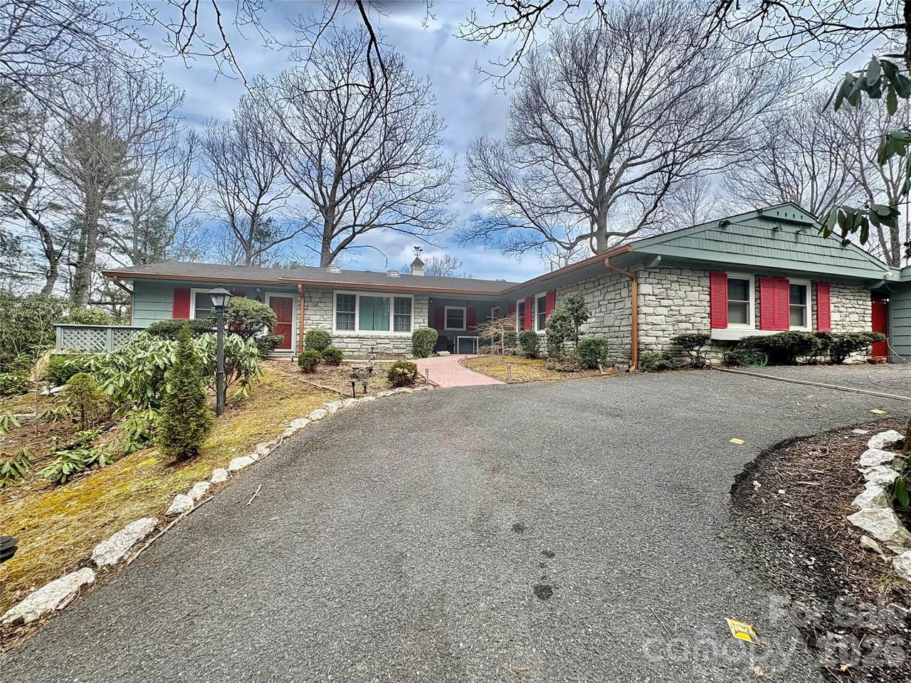 126 Ridgeview Road - Photo 1