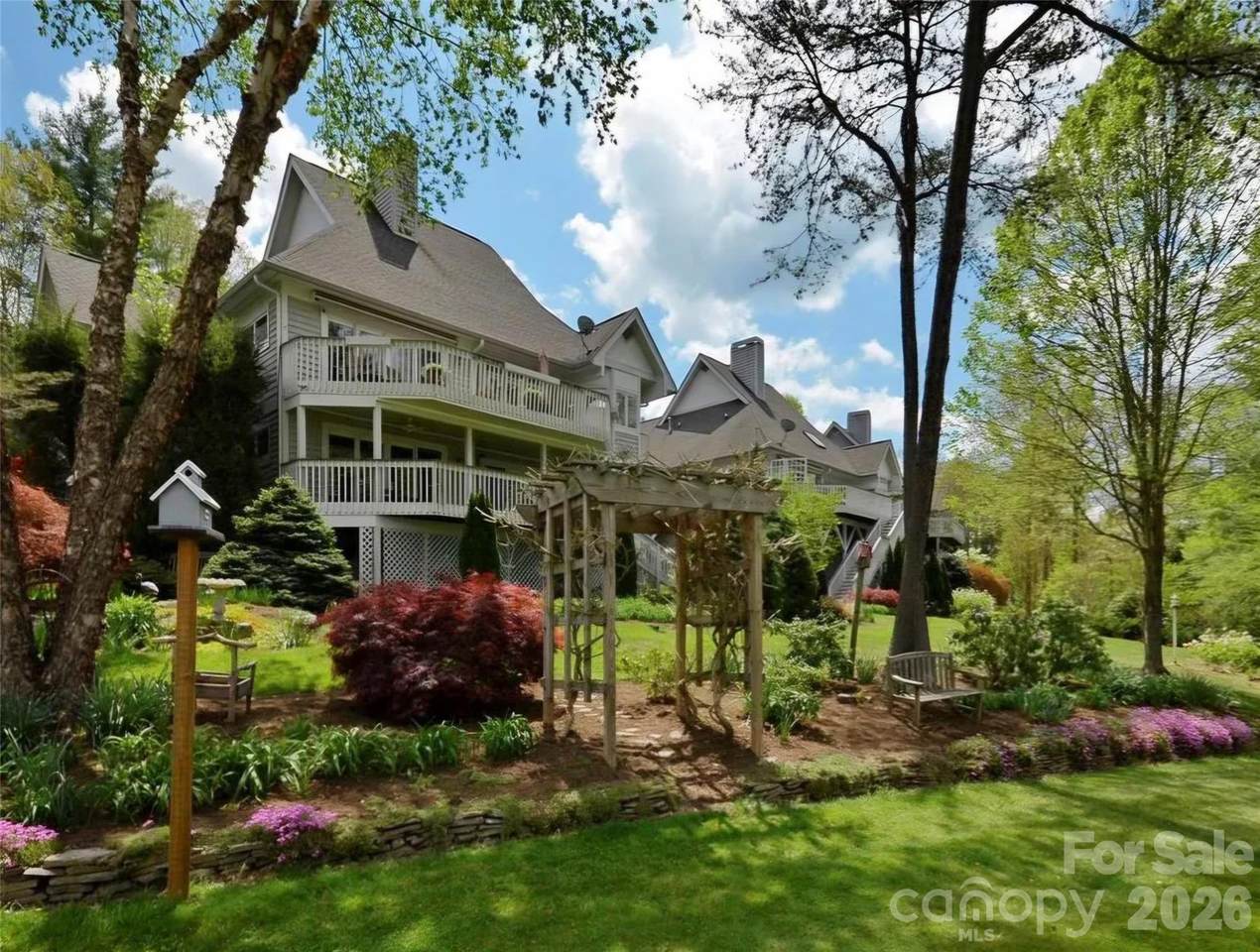 38 Highland Pointe Drive - Photo 1