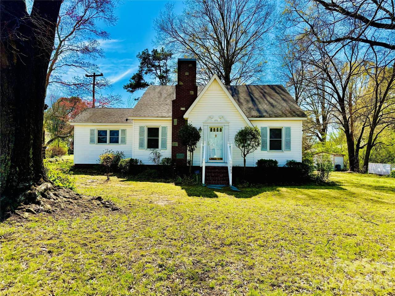 1005 Main Street - Photo 1
