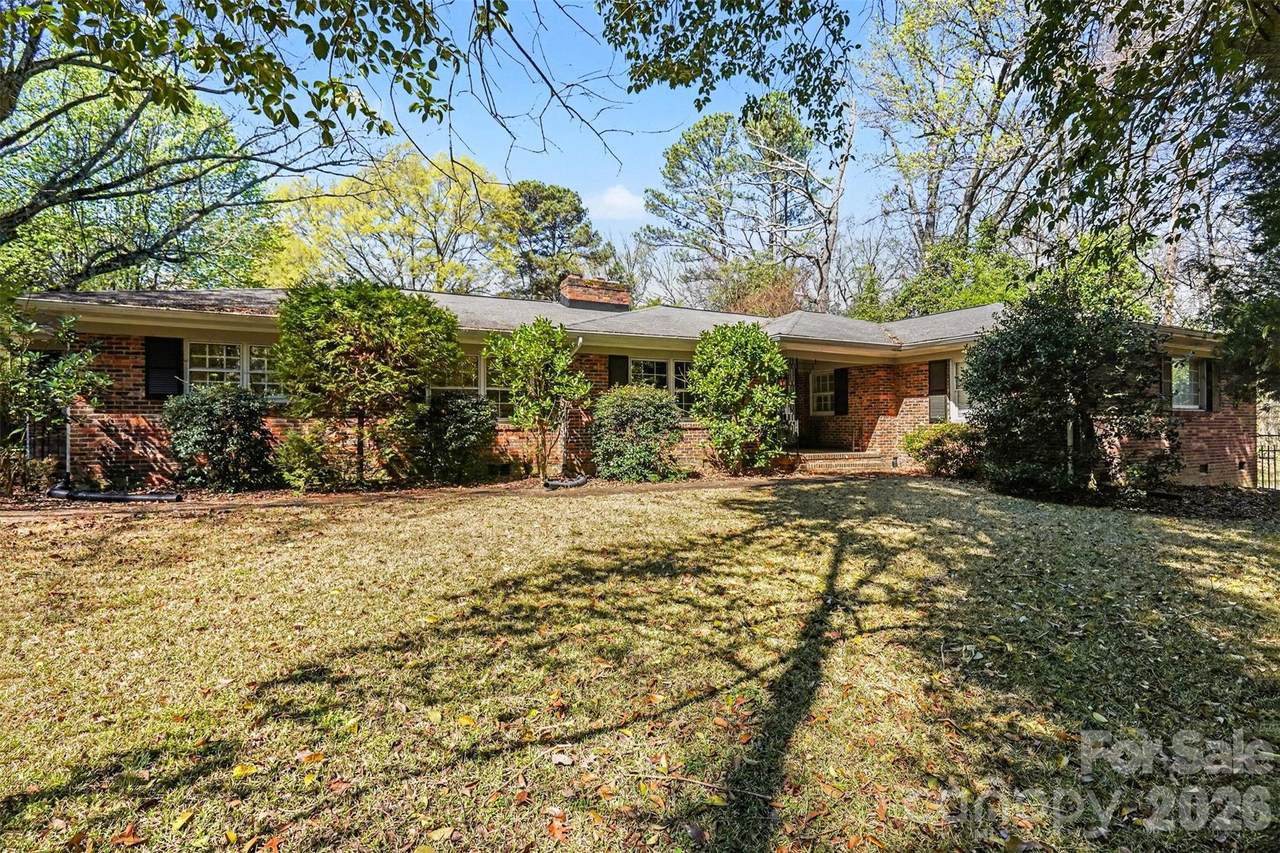 7600 Park Road - Photo 1