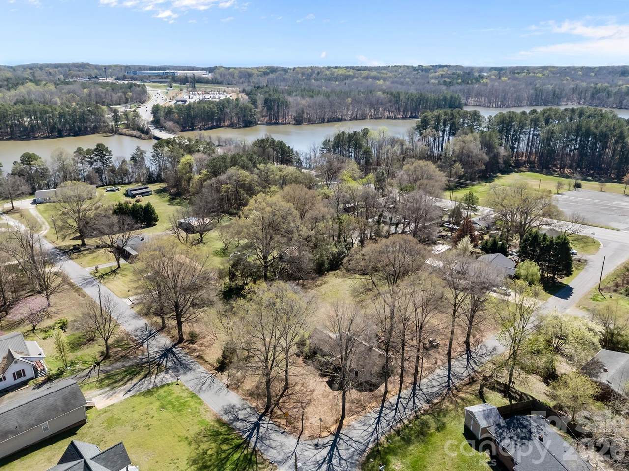 2600 Haven Street - Photo 1