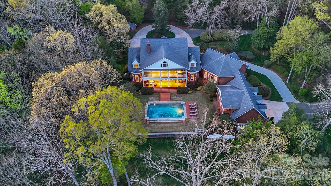 312 Old Hickory Court - Photo 1