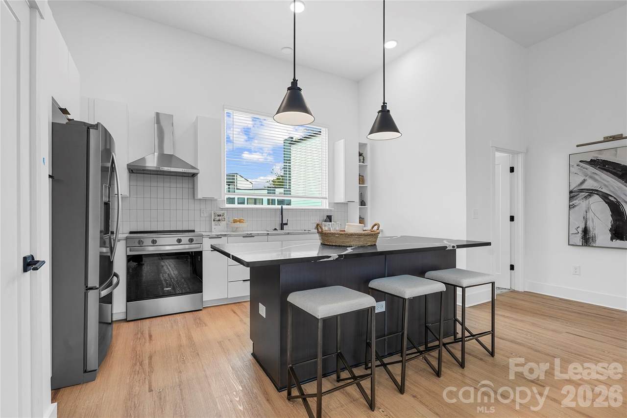411 Charles Avenue - Photo 1