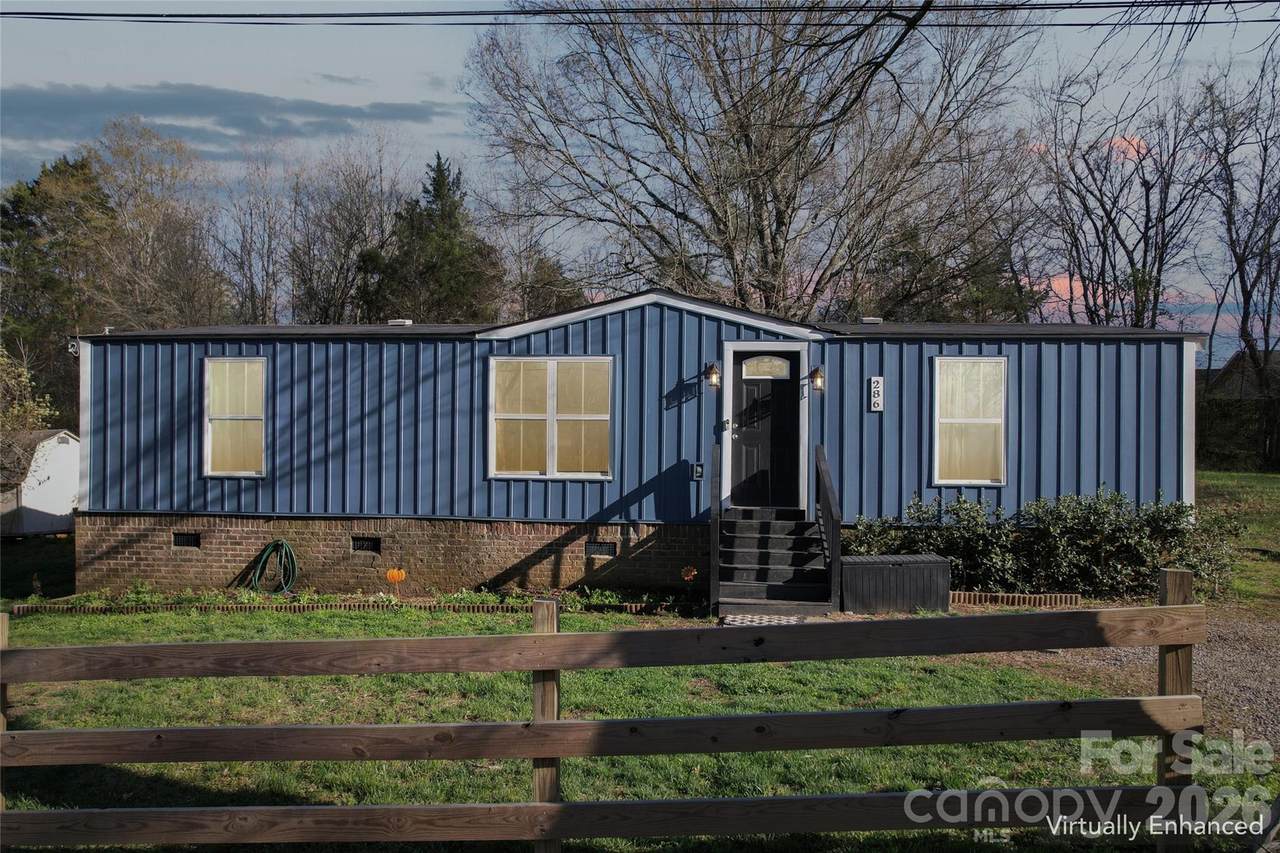 286 Epworth Street - Photo 1