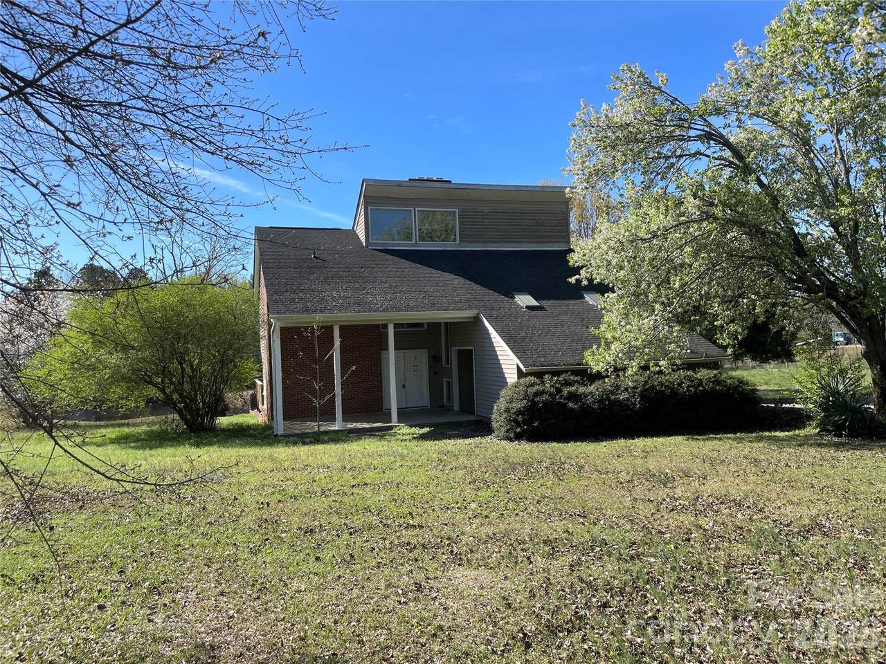 6174 Center Grove Road - Photo 1