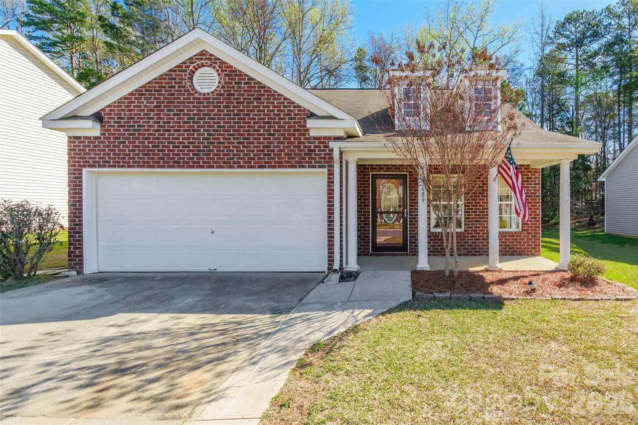 689 Lynville Lane - Photo 1