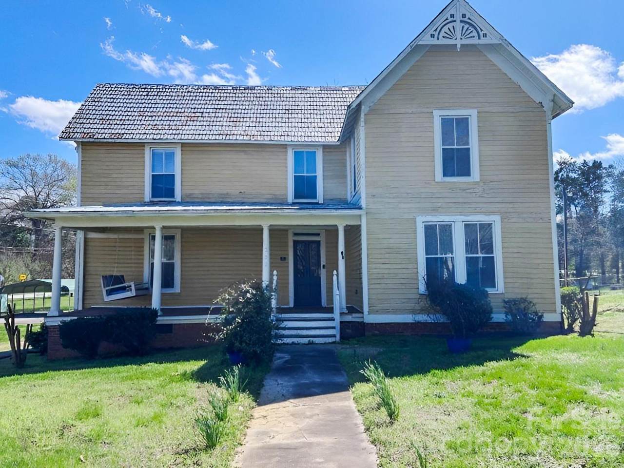 202 Central Avenue - Photo 1