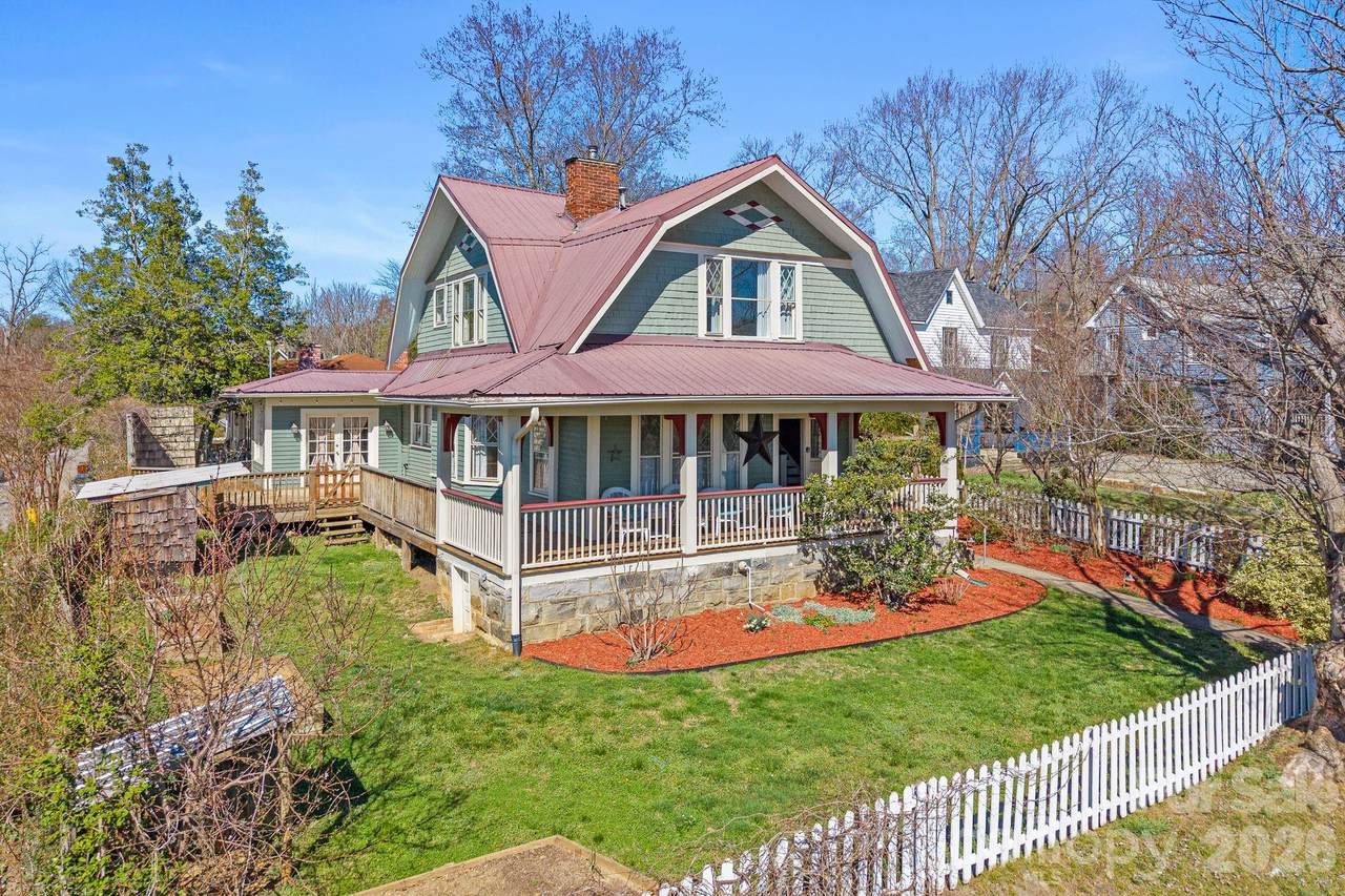 26 Chestnut Street - Photo 1
