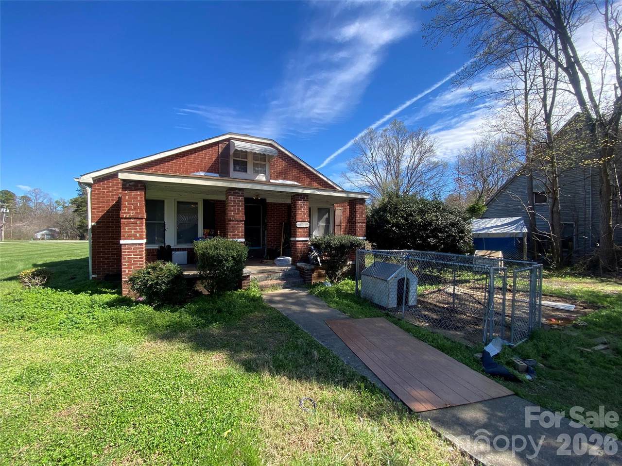 705 Main Street - Photo 1