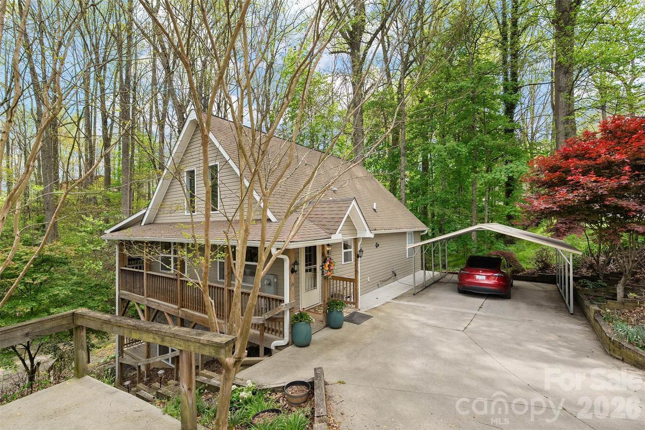 215 Atkins Loop - Photo 1