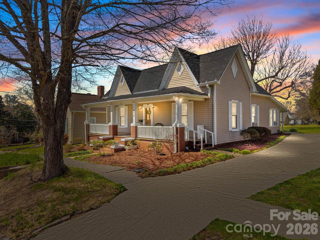 414 Spencer Avenue - Photo 1