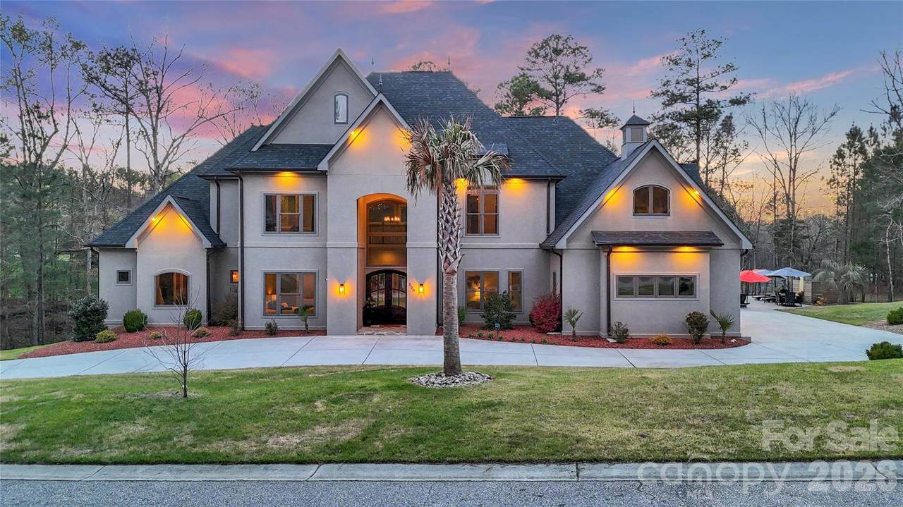 220 Palm Cove Way - Photo 1