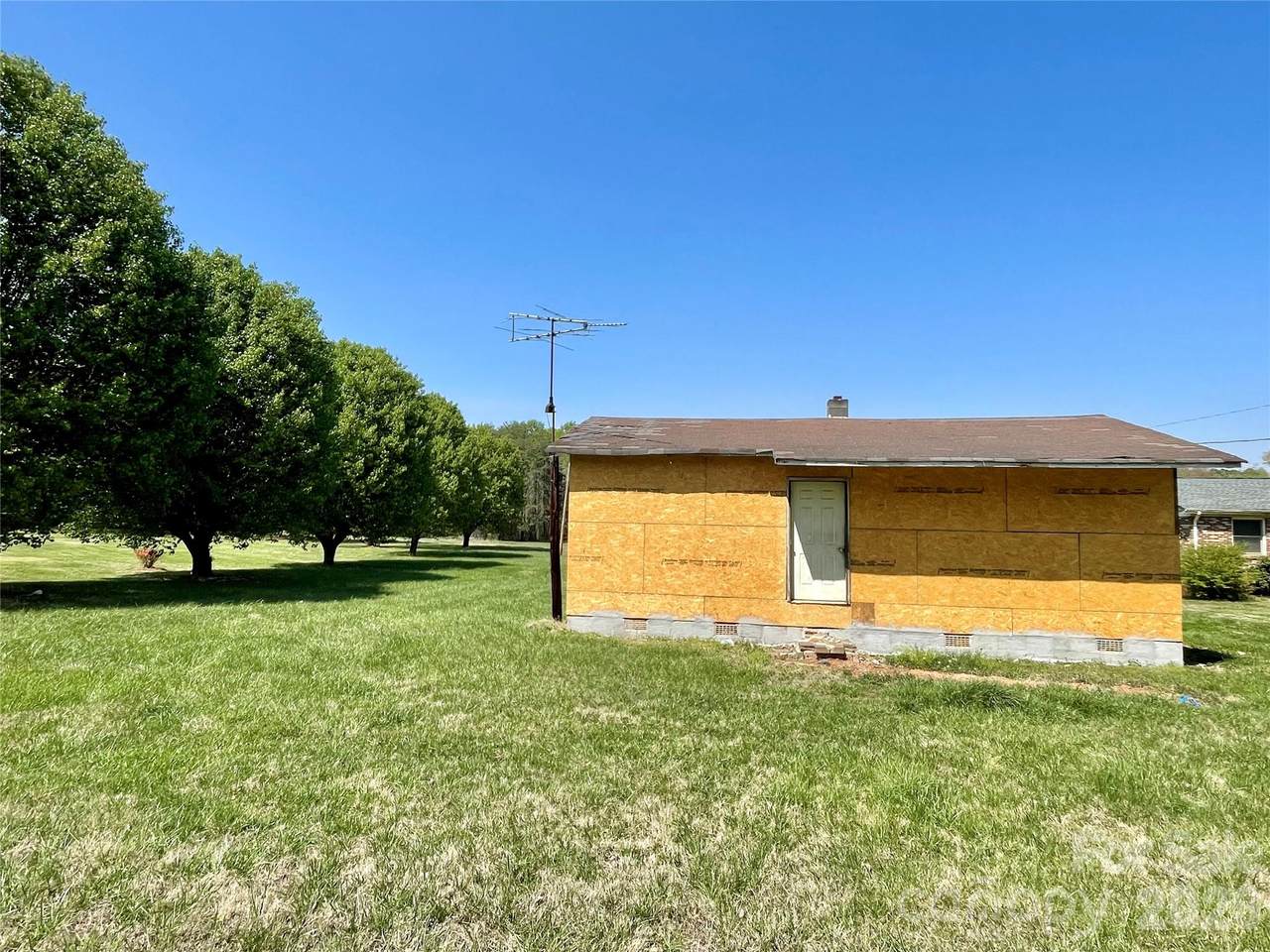 119 Z A Hunter Road - Photo 1