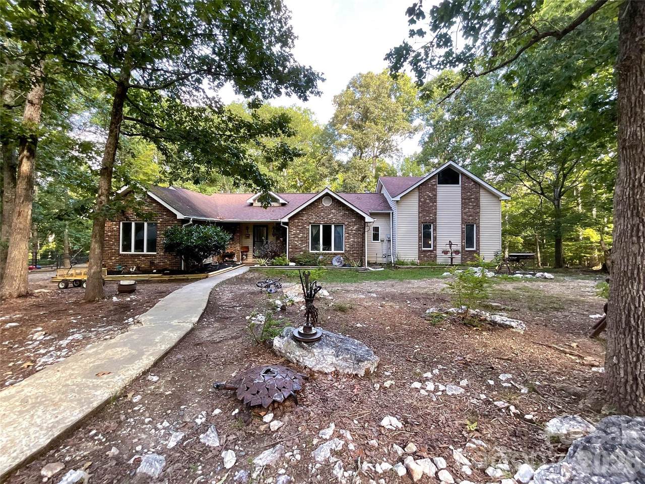 7200 Nesbit Road - Photo 1