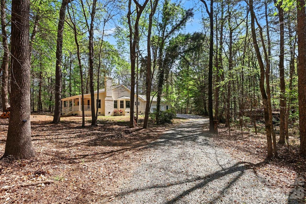 10542 Blair Road - Photo 1