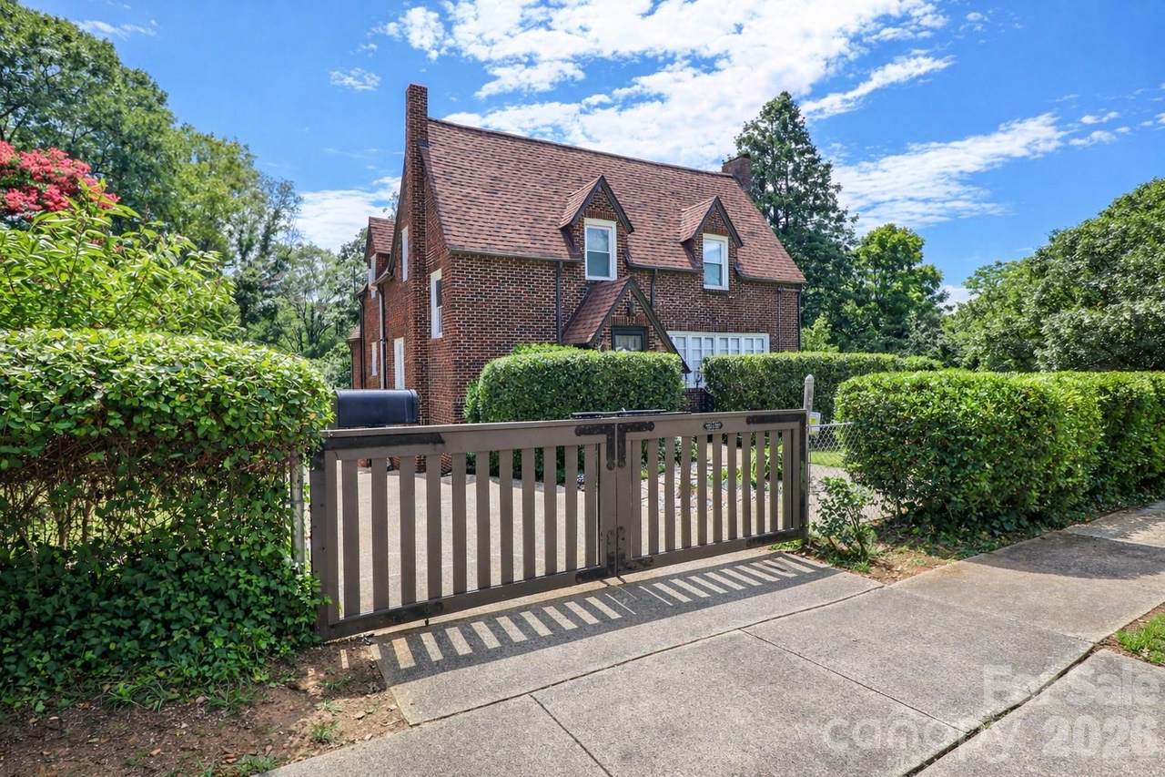 532 Margaret Drive - Photo 1