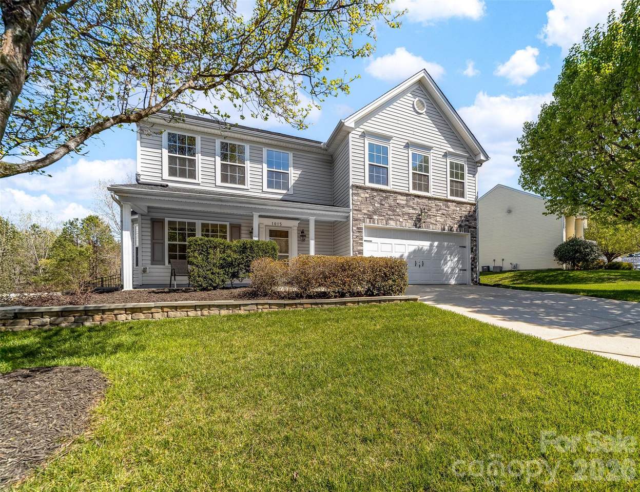 1015 Sparrow Valley Way - Photo 1