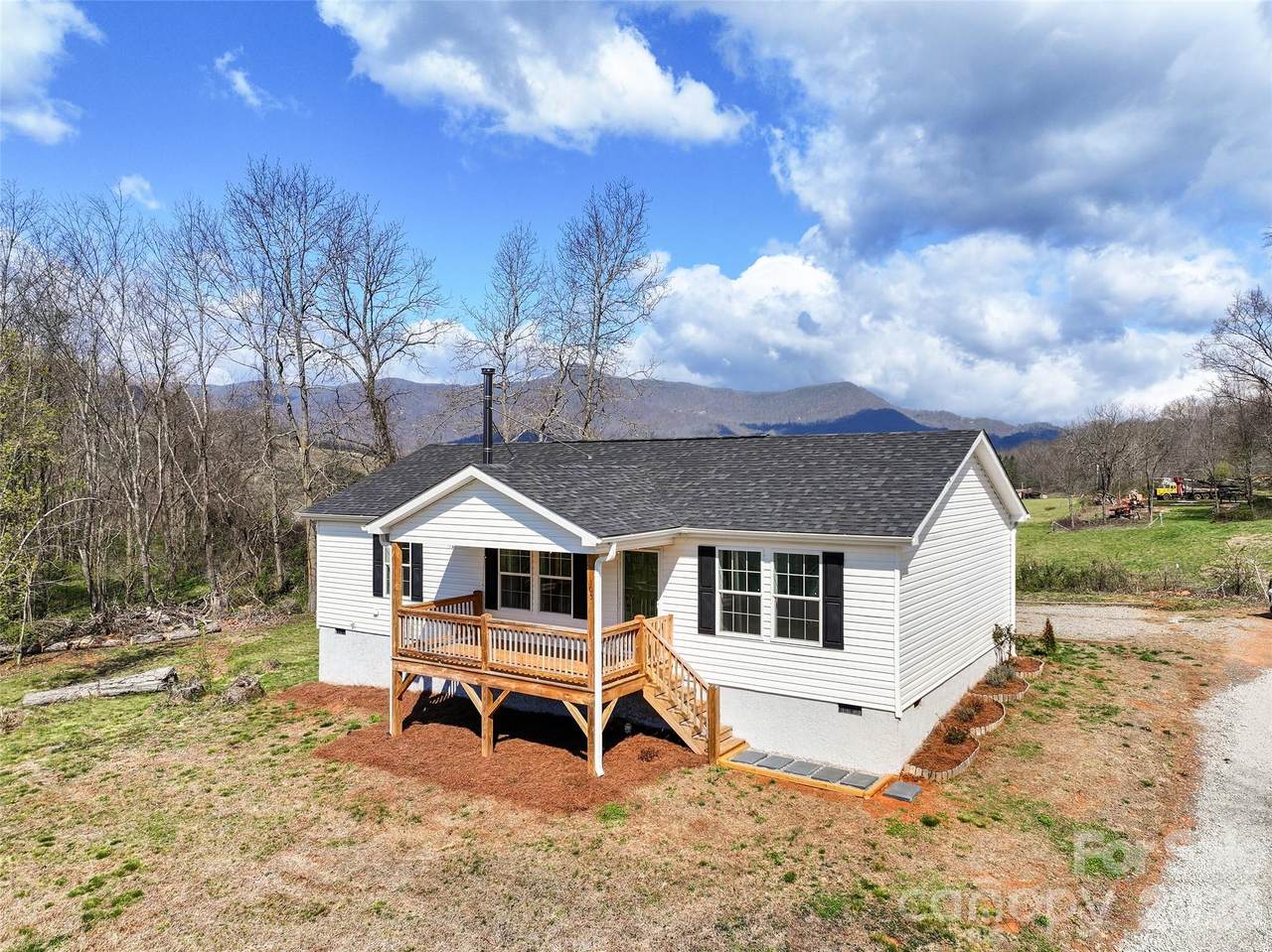 105 Stormy Way - Photo 1