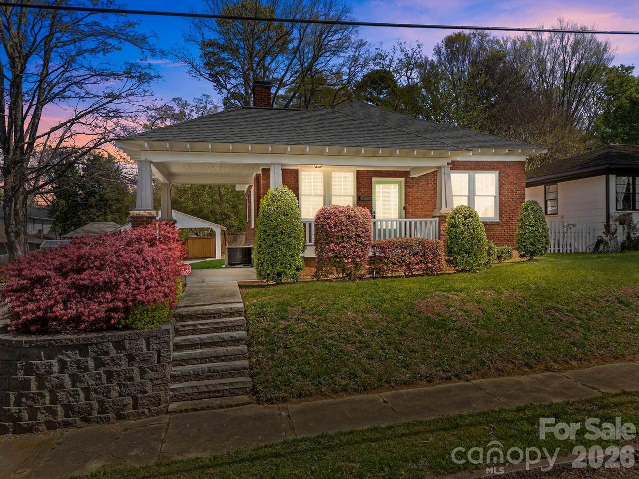 112 Steele Street - Photo 1