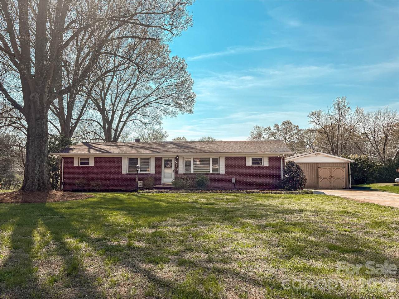 2011 Mountain Creek Road - Photo 1