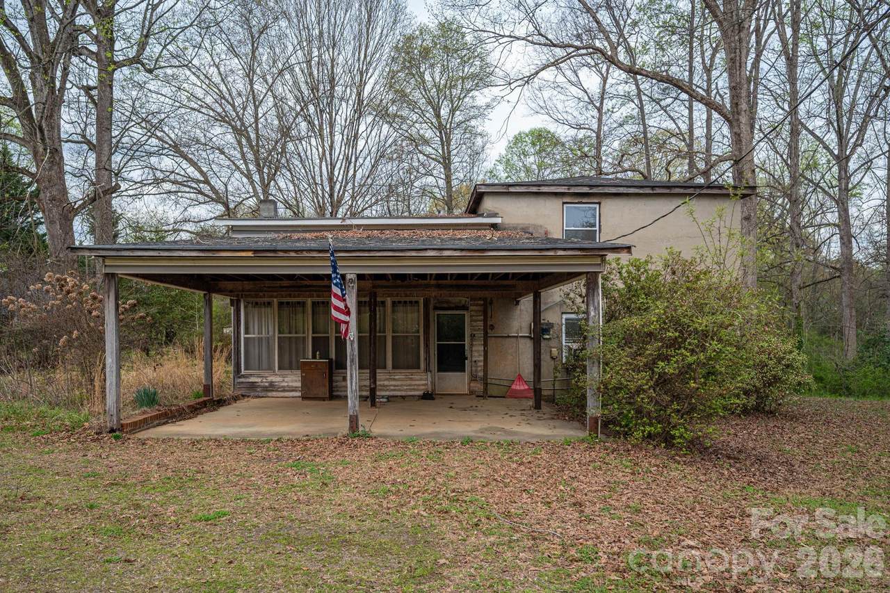 1354 Harless Road - Photo 1