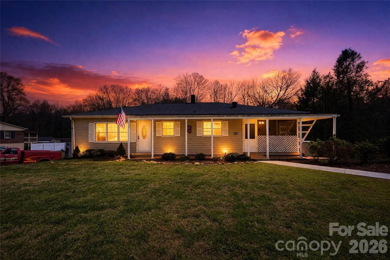 848 Meadowood Drive - Photo 1