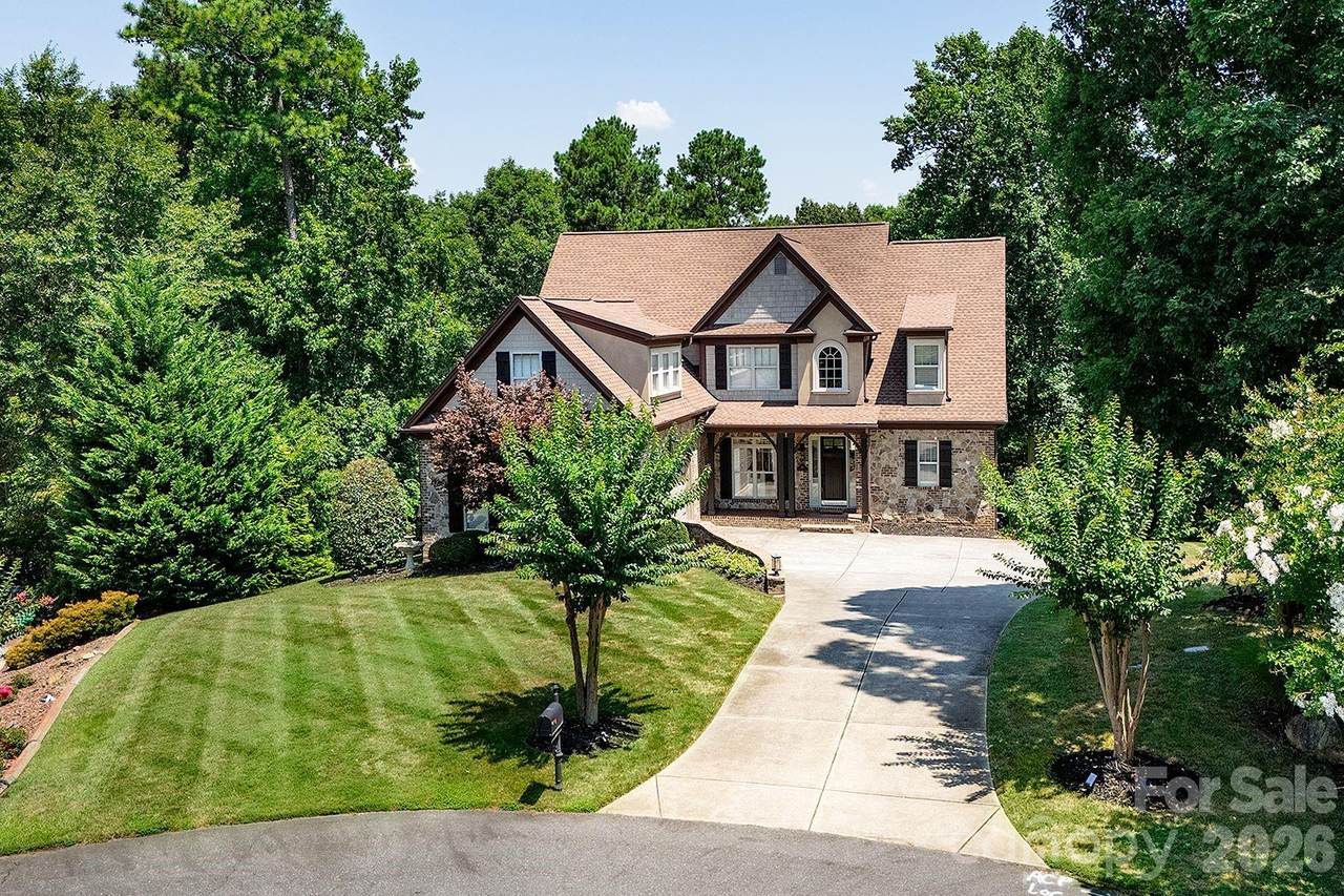 394 Stone Cliff Lane - Photo 1