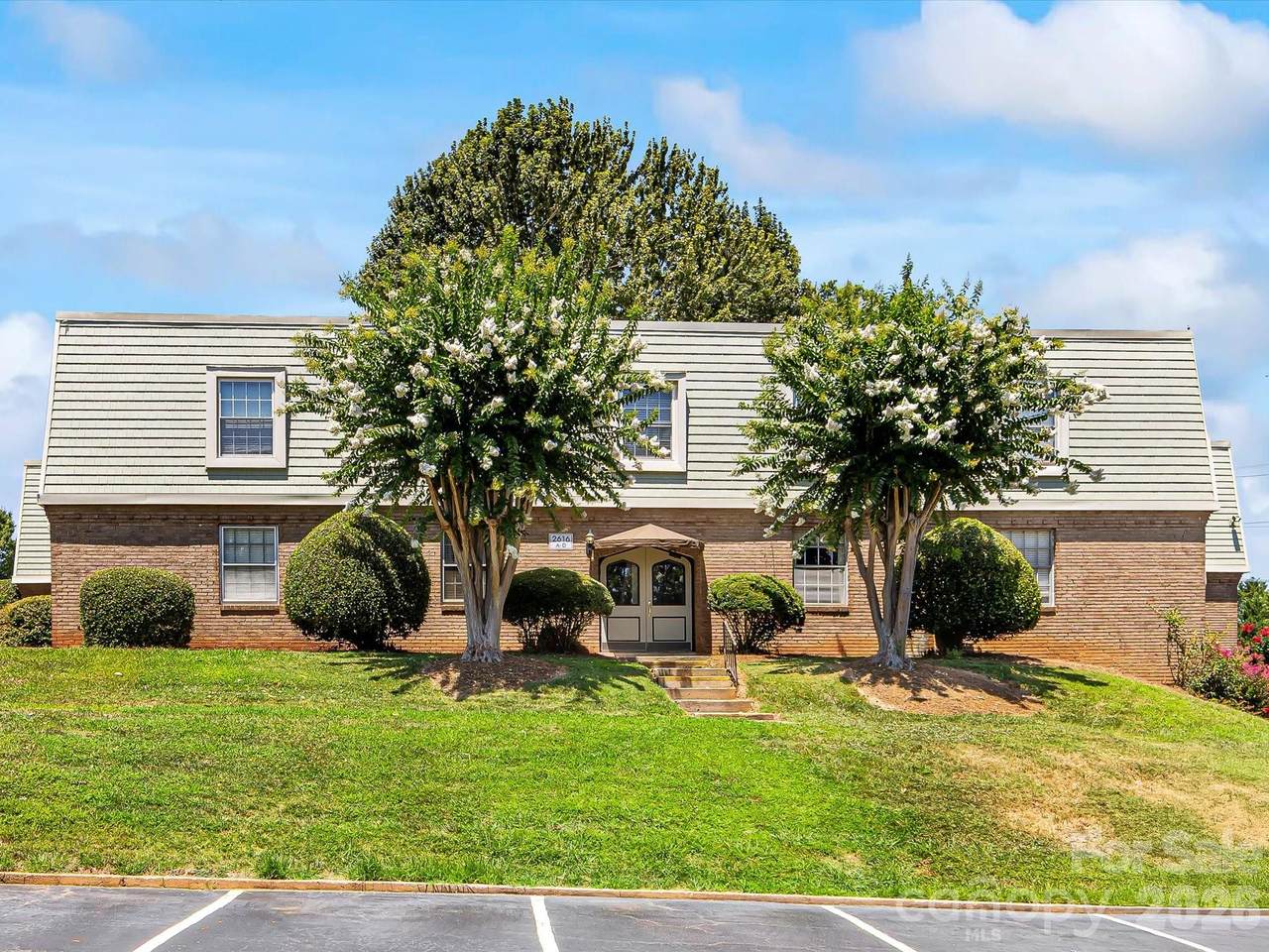 2616 Park Road - Photo 1