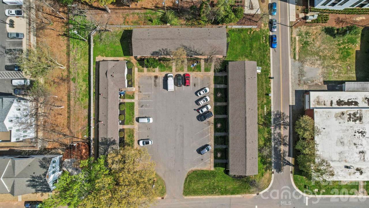 315 Gardner Avenue - Photo 1