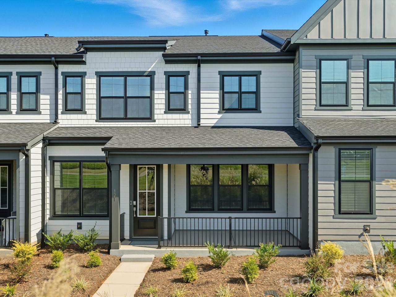 121 Armstrong Road - Photo 1