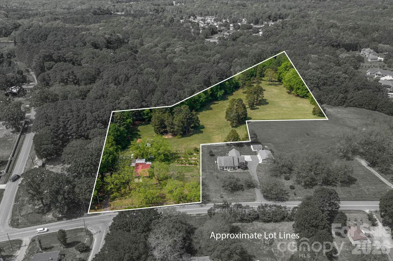 5309 Hickory Grove Road - Photo 1