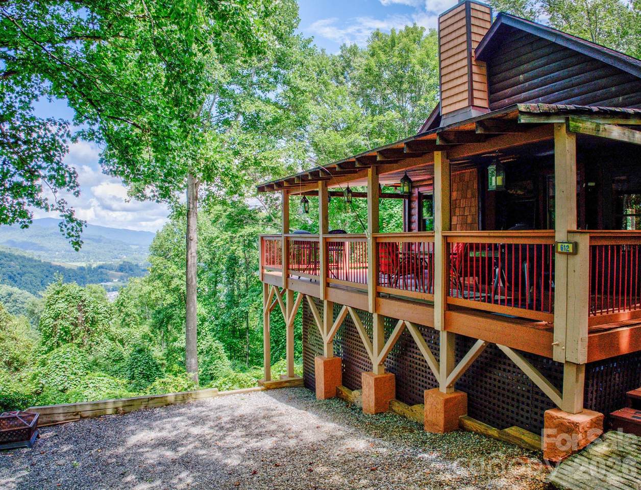 612 Whispering Winds Road - Photo 1