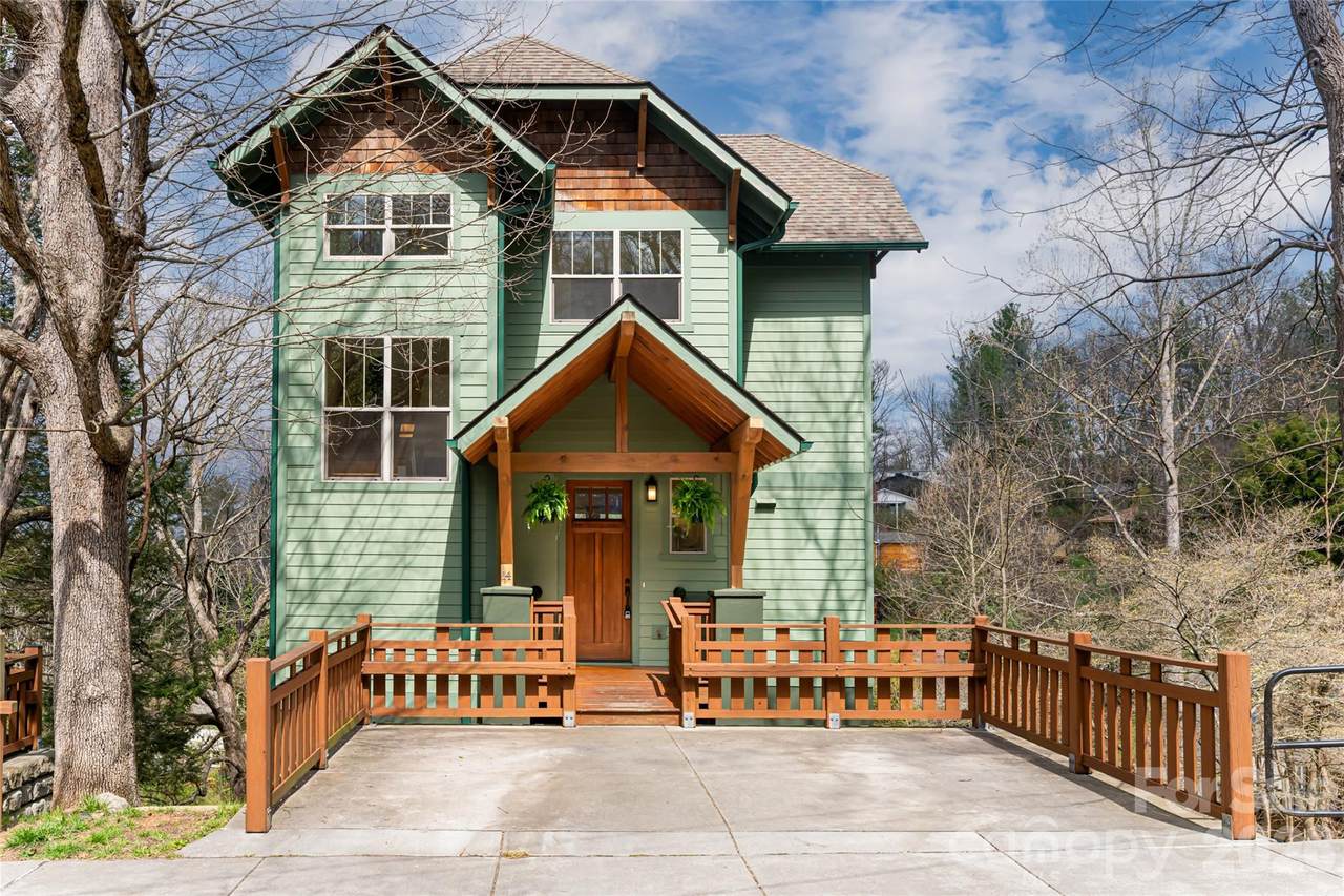 14 Sunset Drive - Photo 1