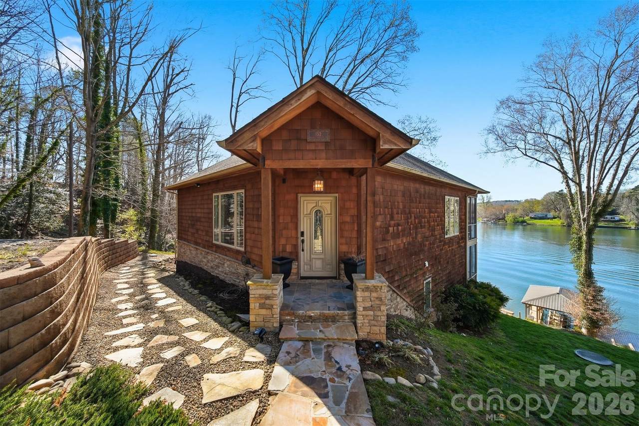 152 Bridge Pointe Lane - Photo 1