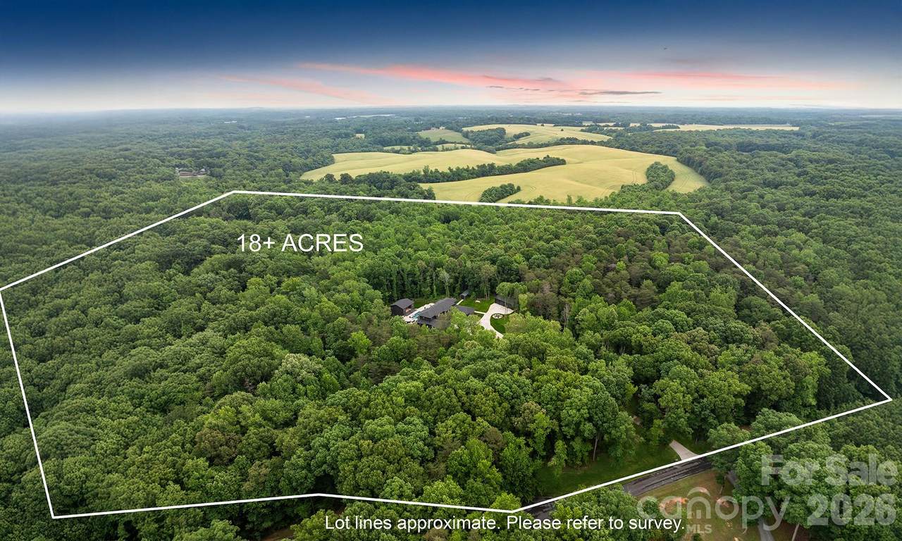 3020 Brooks Mill Lane - Photo 1
