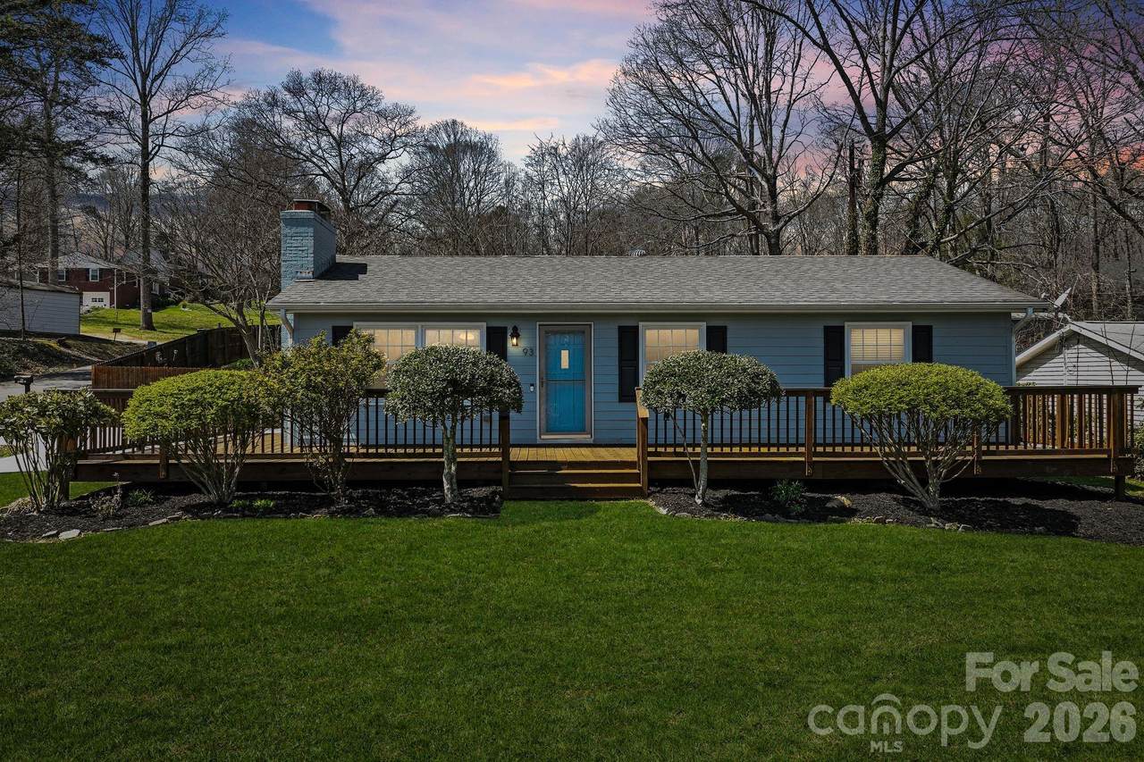 93 English Drive - Photo 1